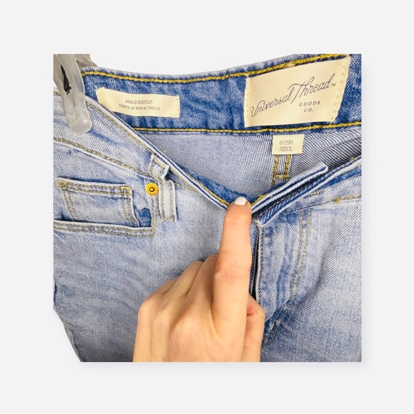 Women’s Light Blue Stretch Denim Jeans | Size 8/29R | Bootcut Raw Hem | NWOT - Picture 9 of 10